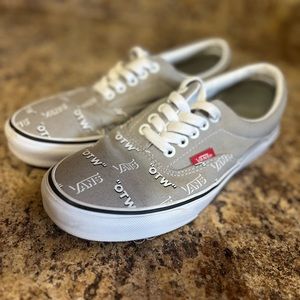 Women’s Vans Size 8